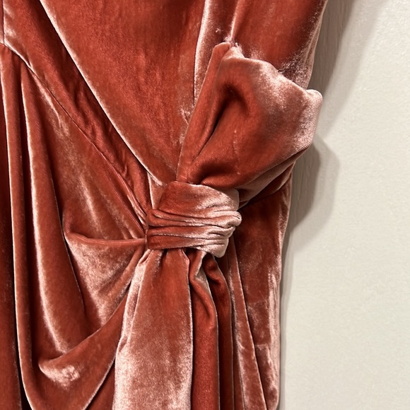 Cinq à Sept Kiki Velvet Mini Dress Size 6 - Picture 4 of 12